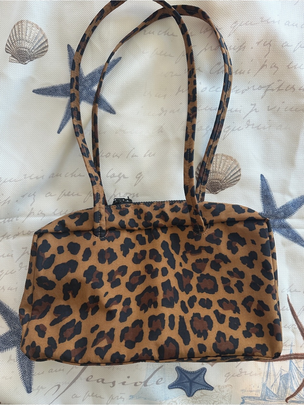 Baggu Regular Bowler Bag in Leopard - Picture 2 of 8